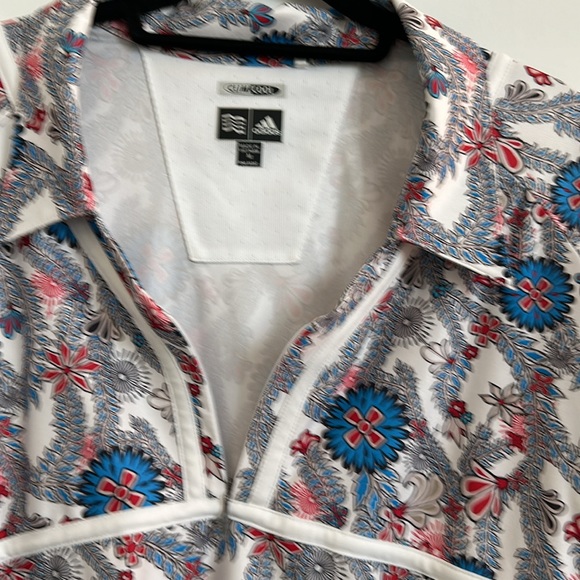 Adidas Climacool Women’s Golf Shirt Red, White and Blue Floral Print Size Medium - Picture 4 of 7